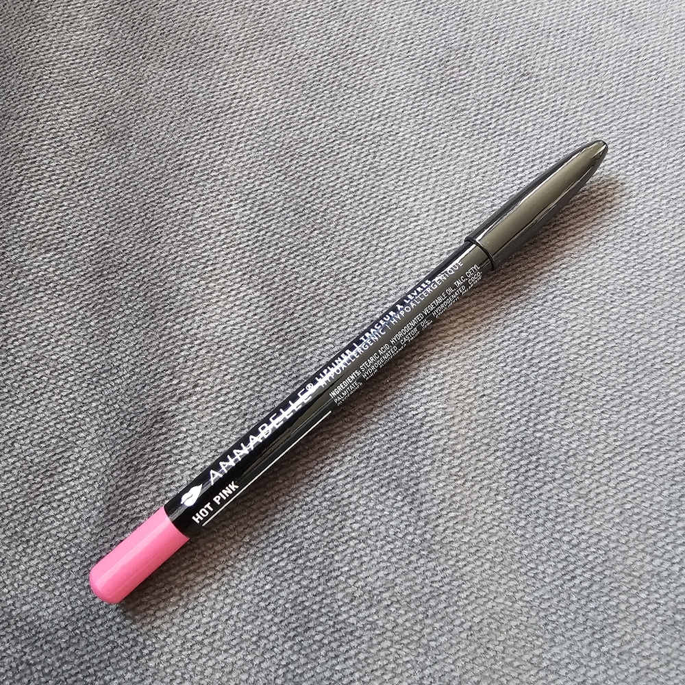 ANNABELLE Lipliner, Hot Pink 1.14 g/0.04 oz.